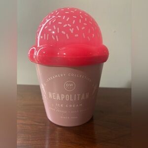 DW home candles Neapolitan scented